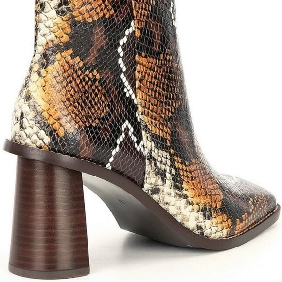 Gibson & Latimer VINA Snake Embossed Leather Boots - Picture 4 of 16